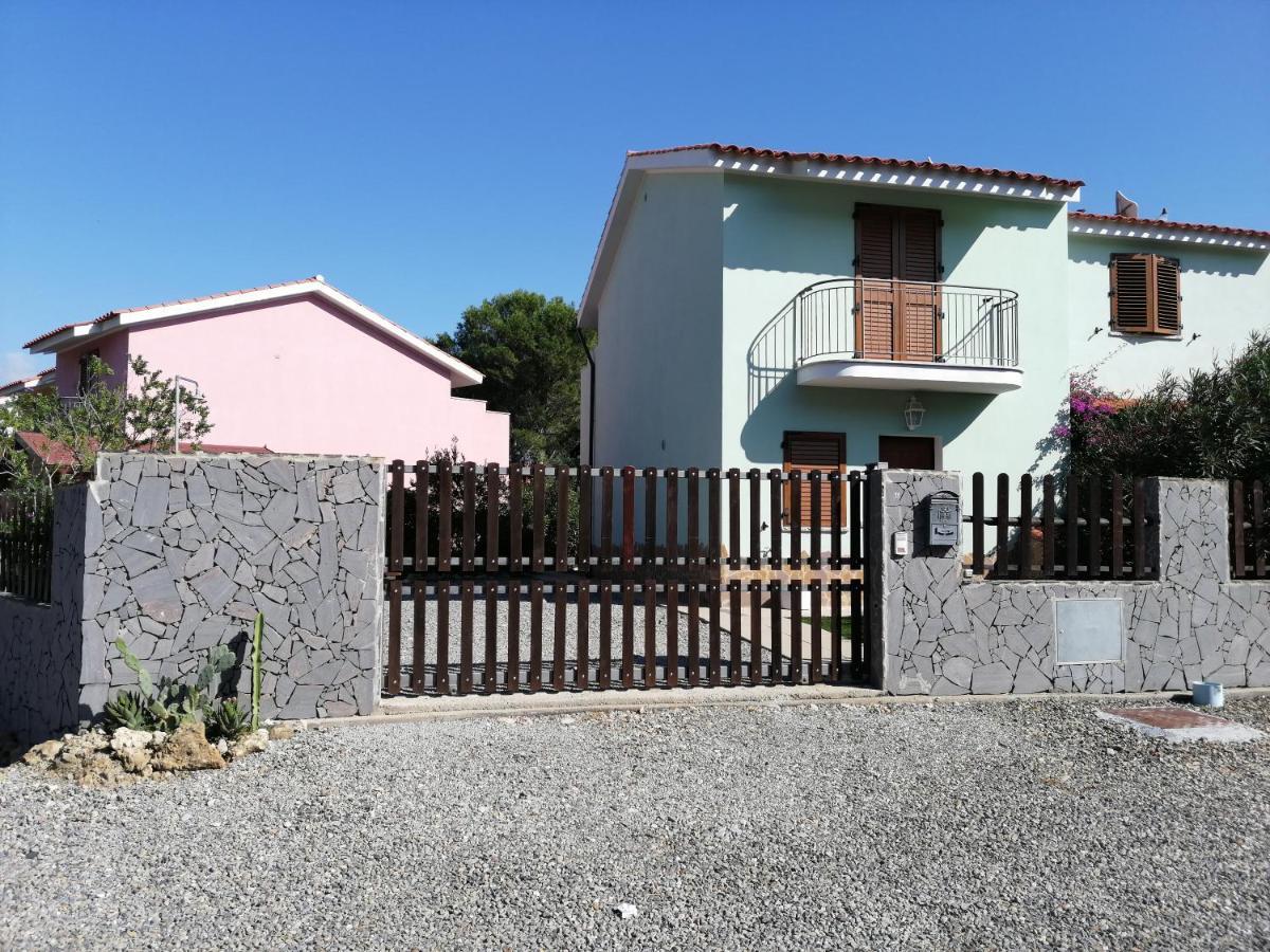 Вилла Casa Lorleo Порто-Пино Экстерьер фото